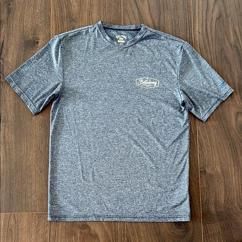 Billabong 🏄 rash-guard loose fit / men’s small great condition! sun protection - Picture 6 of 6